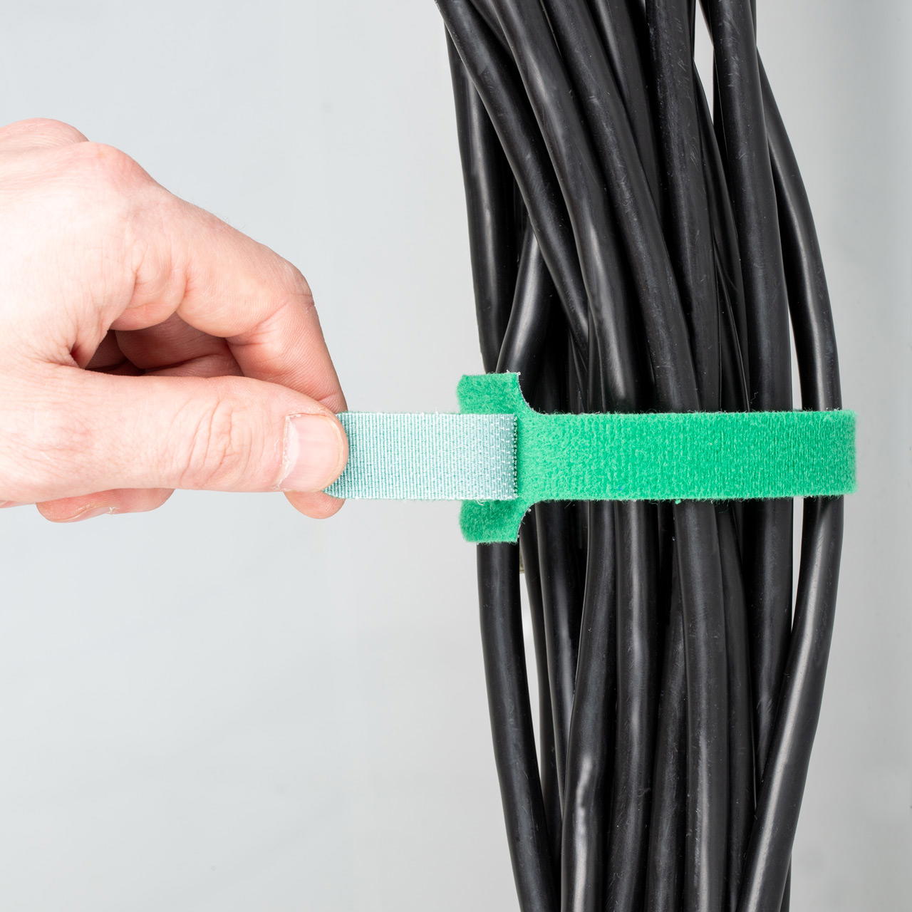 Set of 10 coloured velcro binders - 17.0 mm x 310 mm