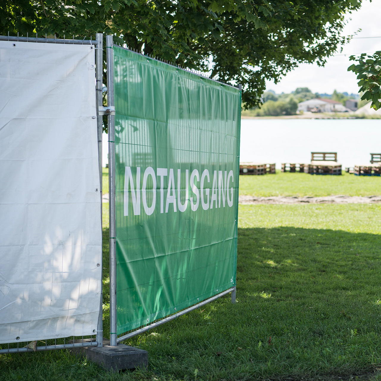 Banner Notausgang - Schriftzug NOTAUSGANG