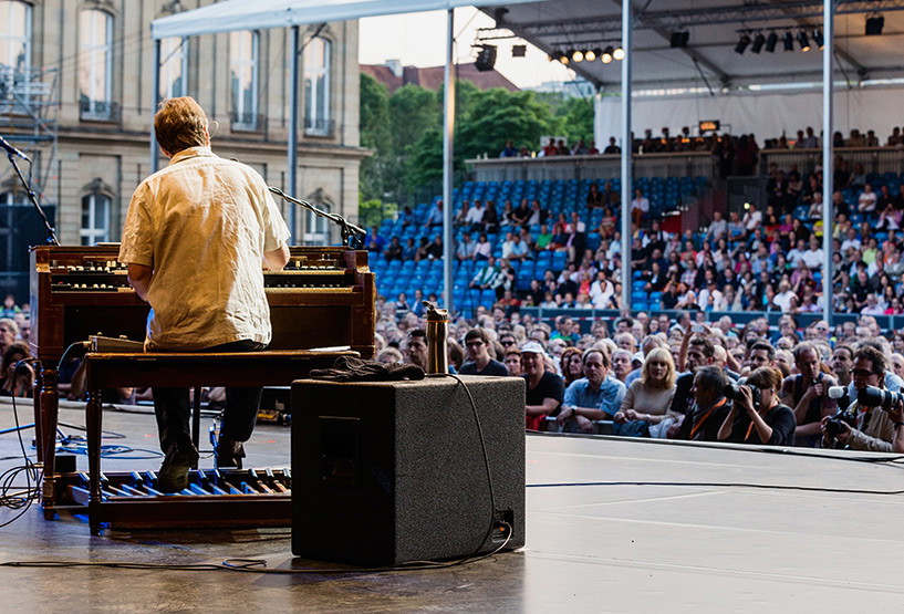 Image related to content