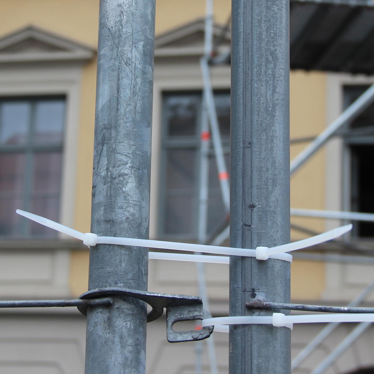 cable ties white - 4.8 mm x 430 mm