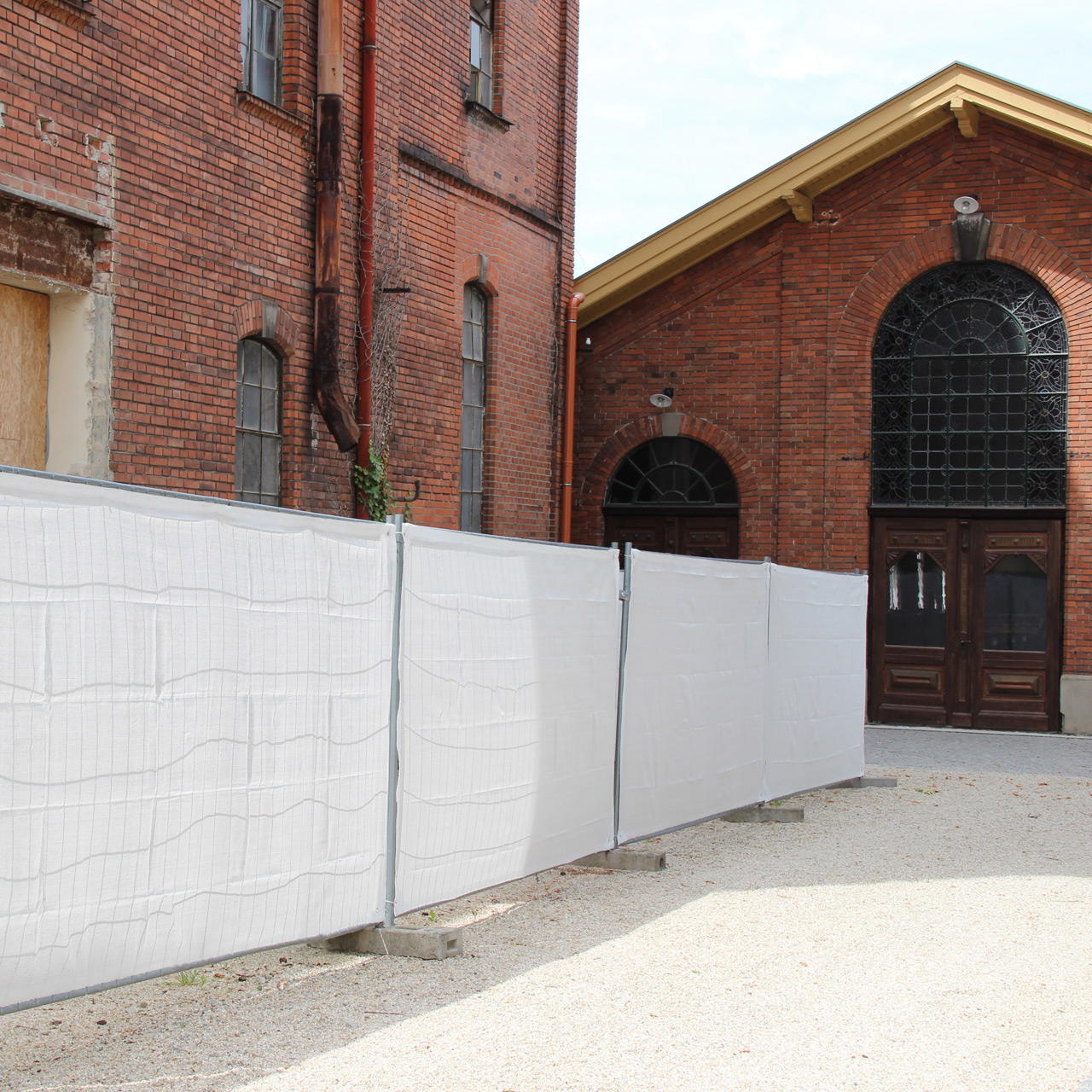 • Fence net view protection mesh UV-stabilised - white