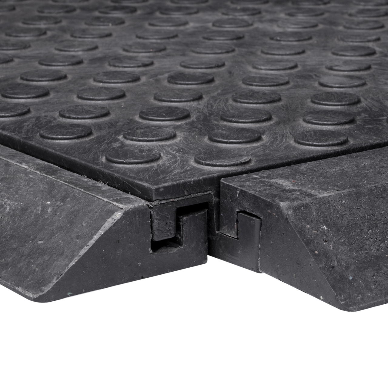 access ramp heavy - below