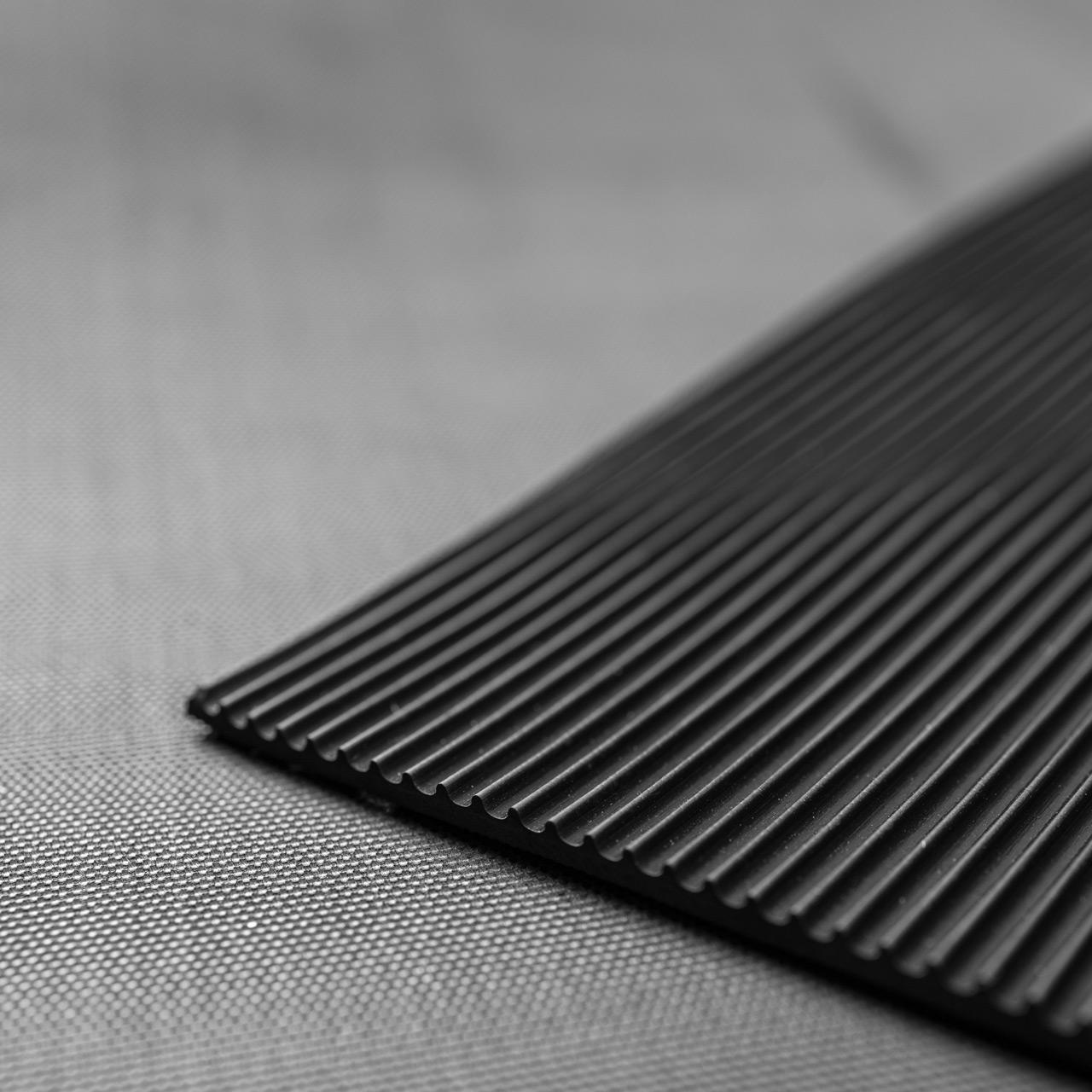 rubber mat with fabric insert