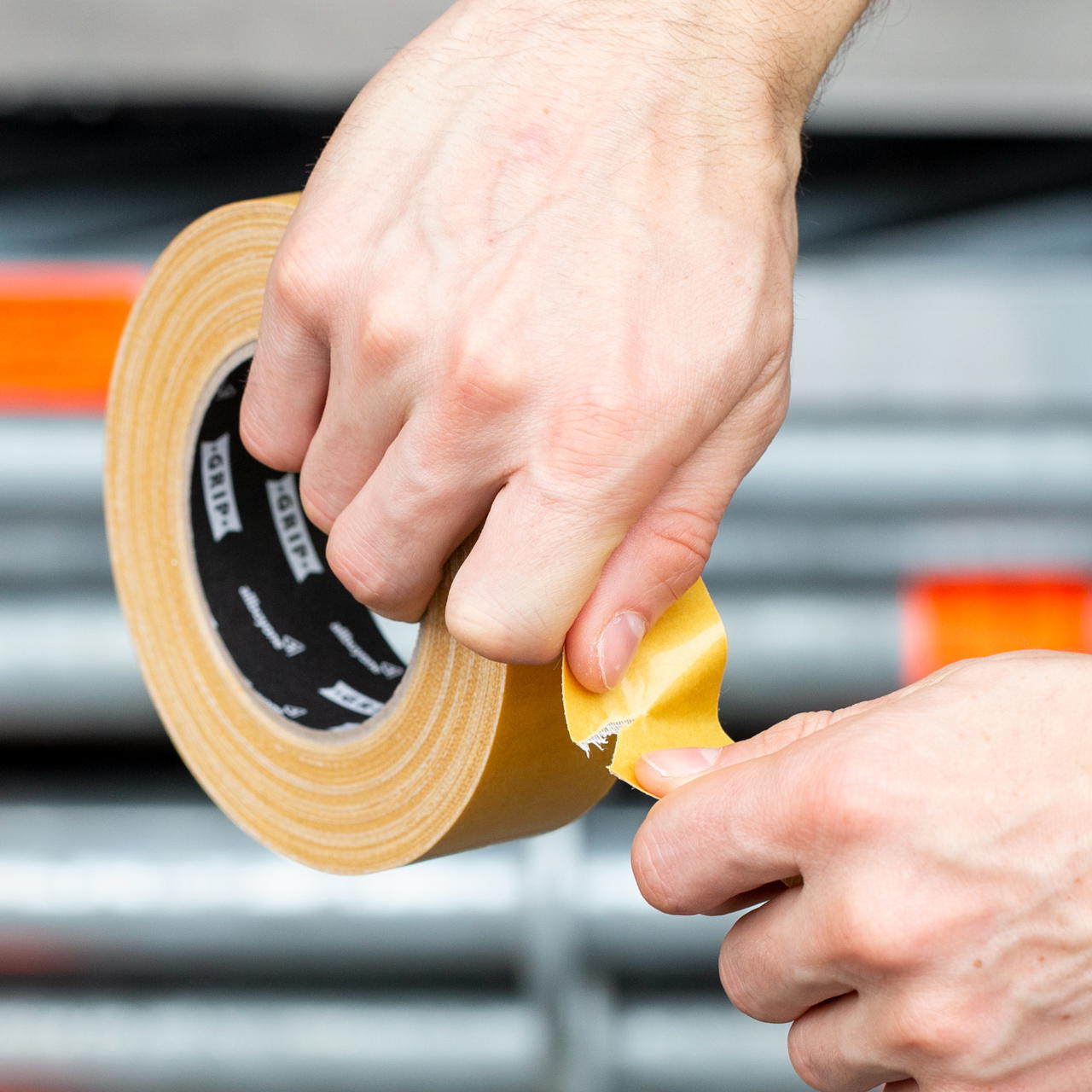 Beidseitiges Gewebeband GT 703 stark / schwächer - 38 mm