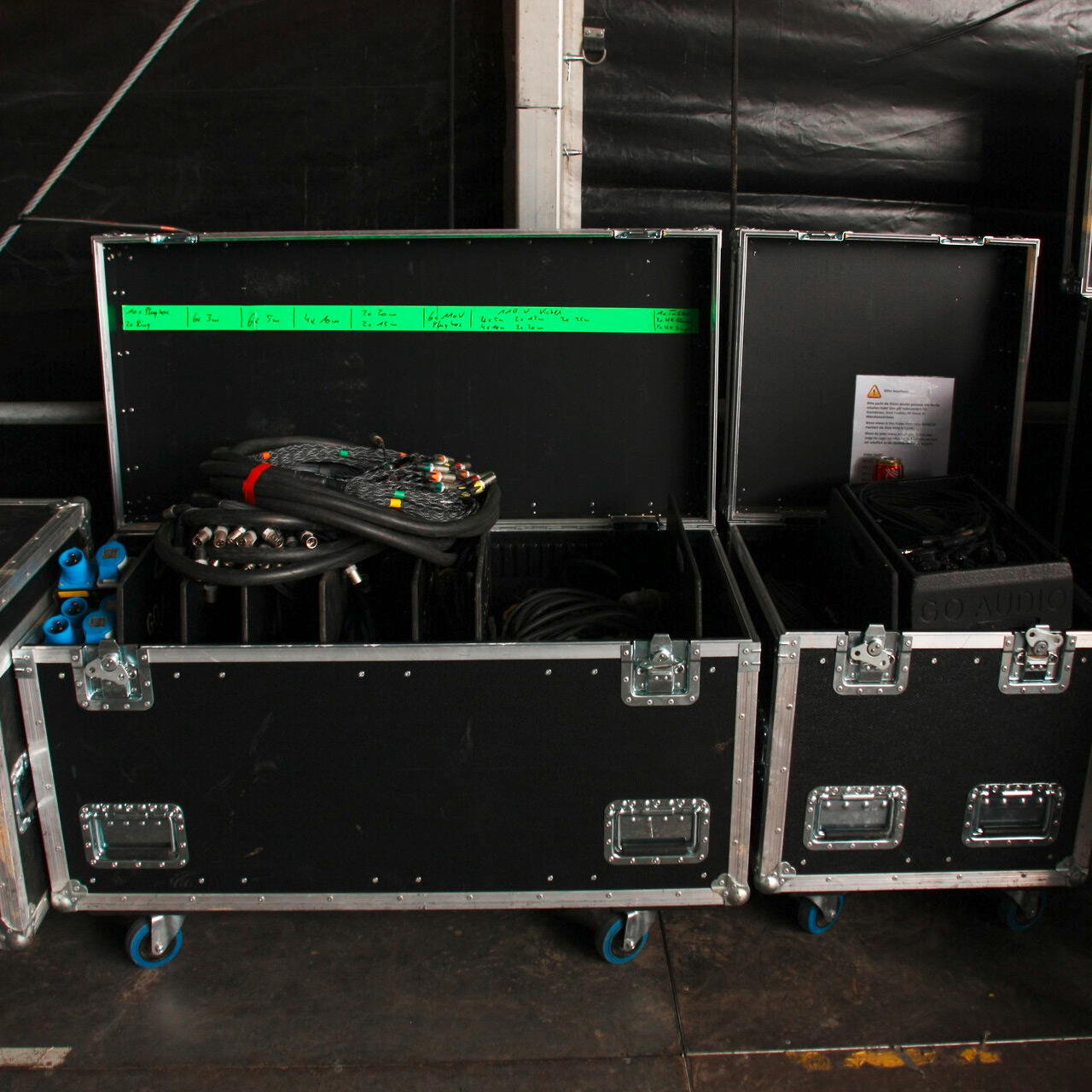 GT PRO cloth tape - 50 mm - neon blue