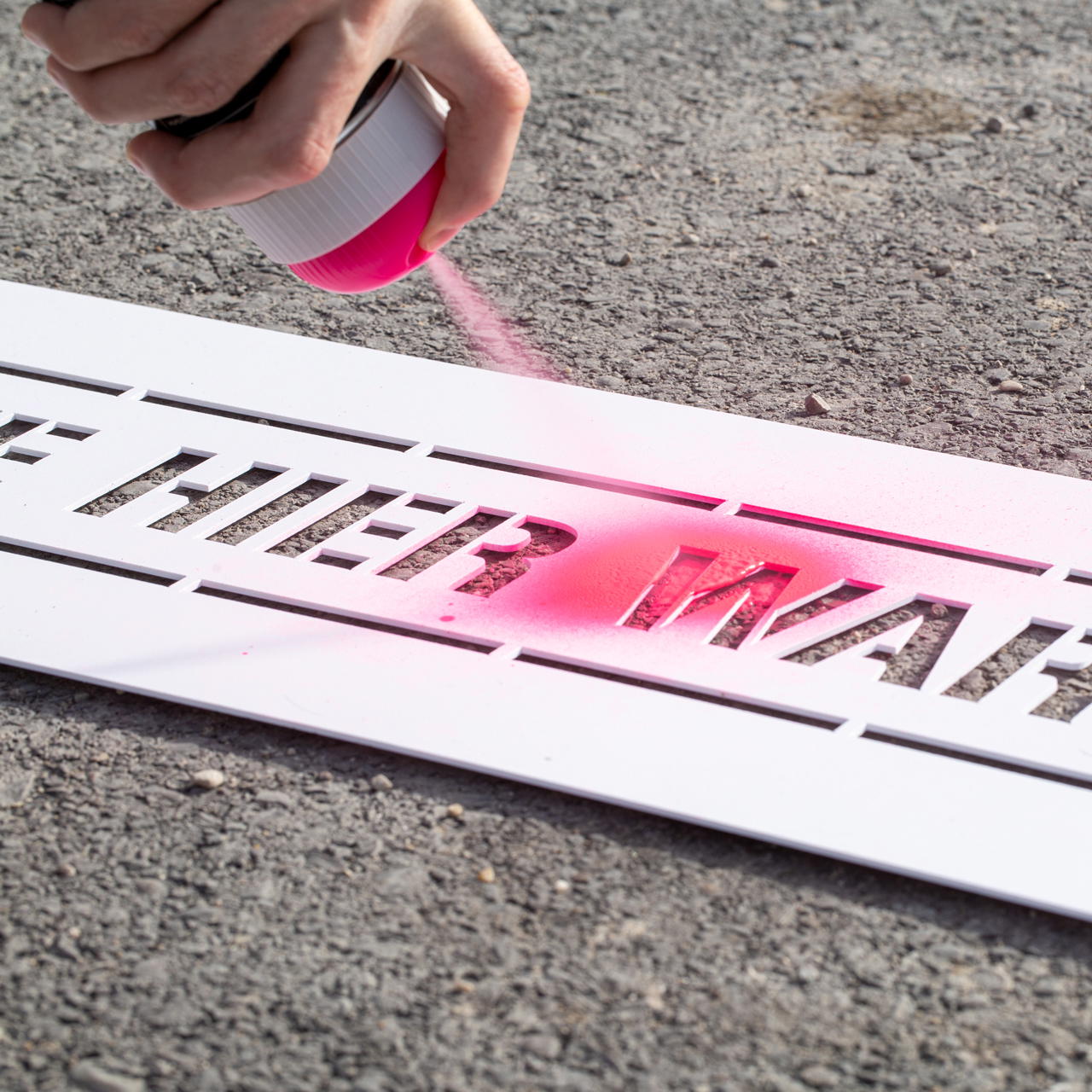 Template "PLEASE WAIT HERE"