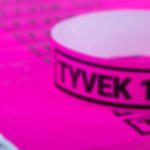 print tyvek wristbands - neon pink Printed single-colour 19 mm tyvek wristbands - neon pink