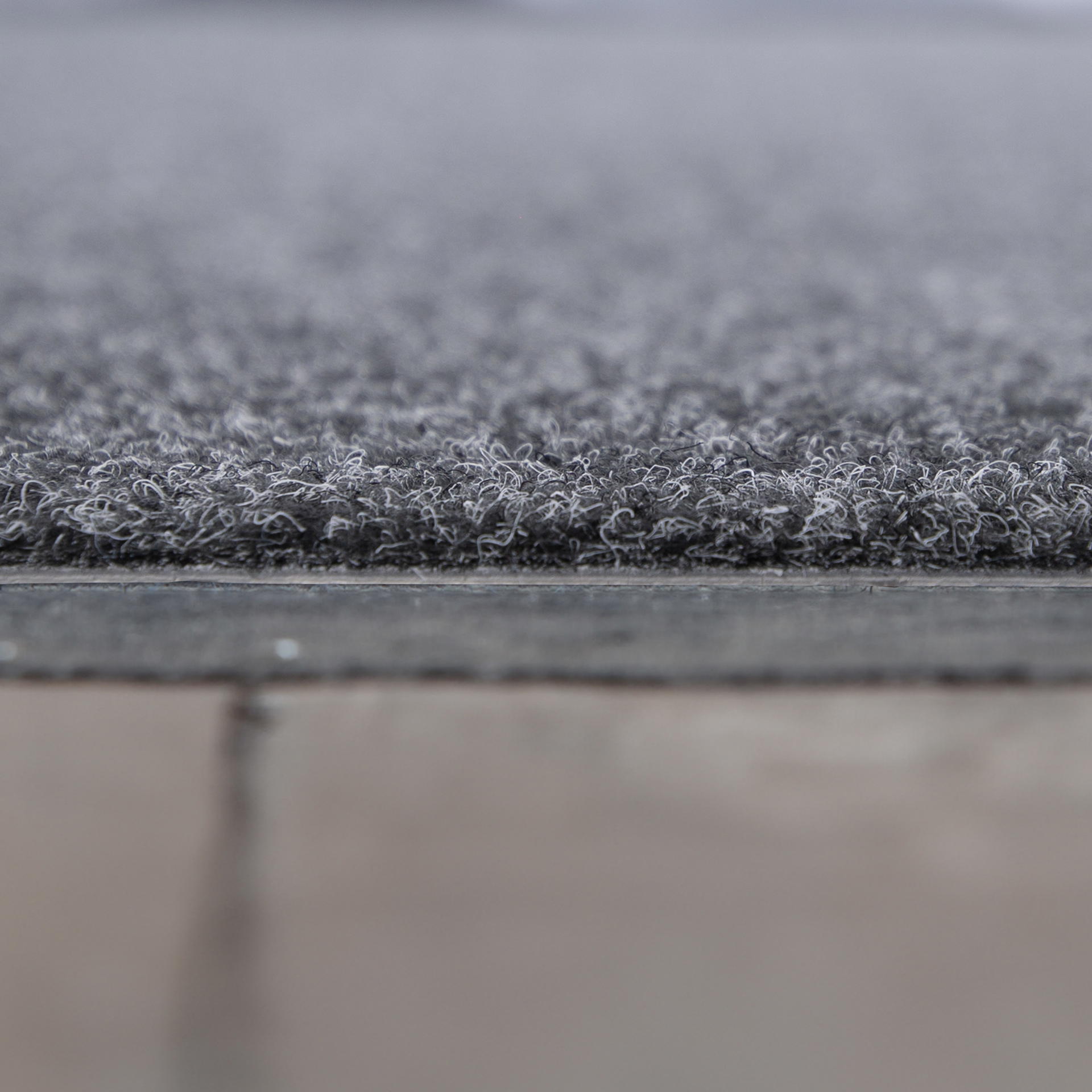 Nadelfilz Fliesen selbstliegend, B1 - grau meliert