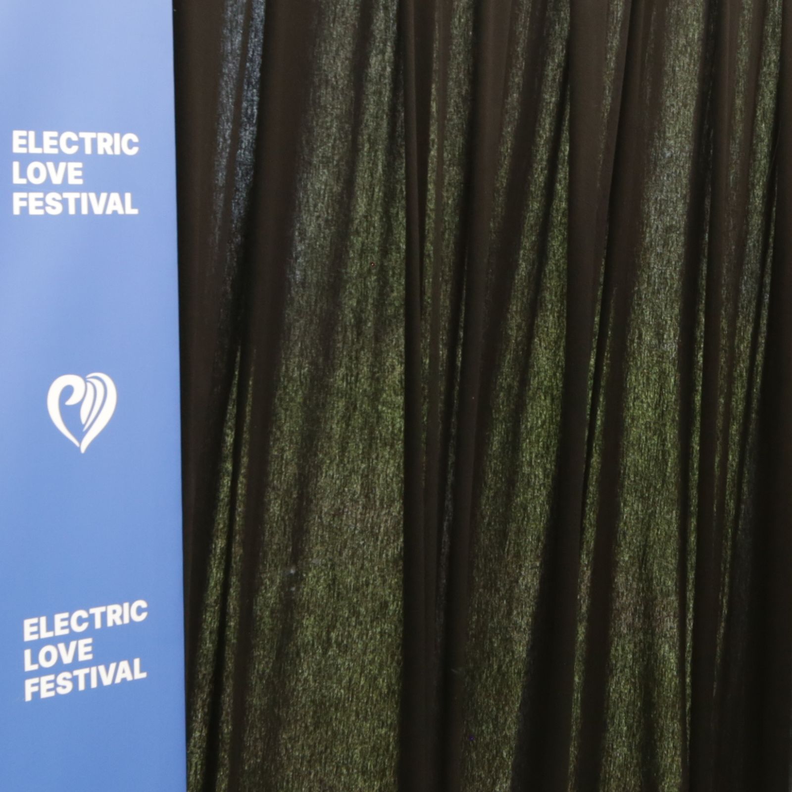 Rollmolton günstig B1, 20 cm breit - 20 cm