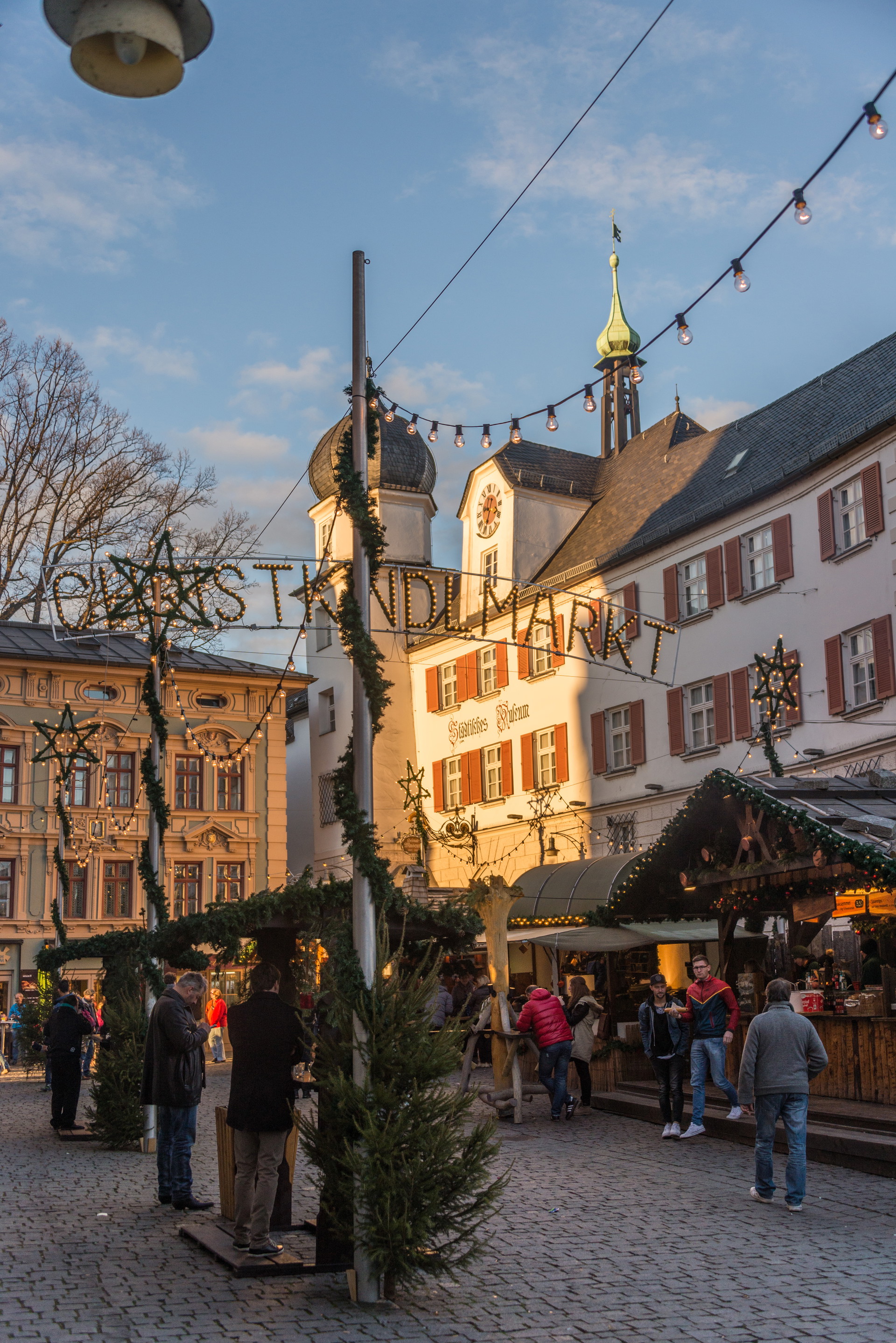 Weihnachtsfeiern und -märkte