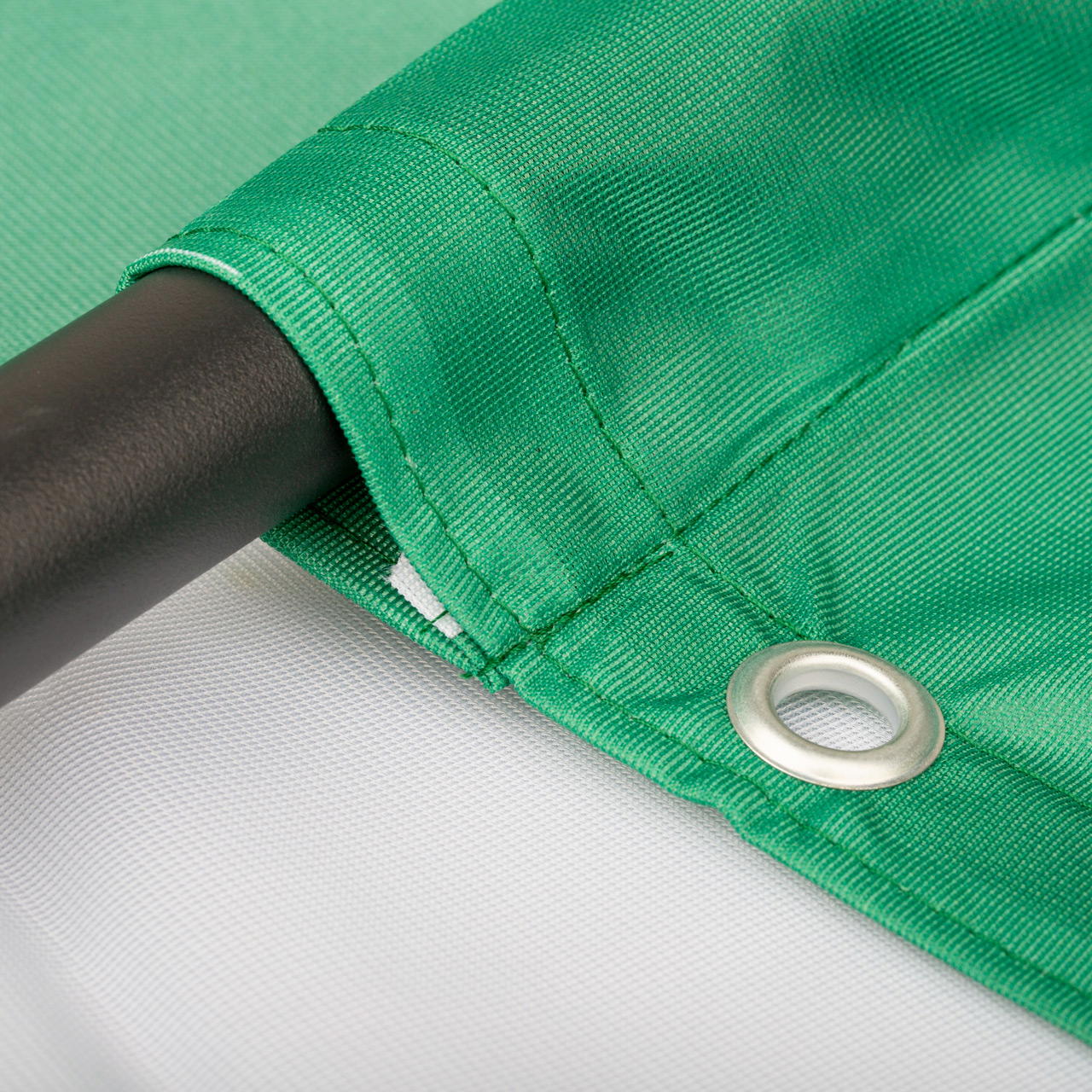 Building site fence/container flag First aid replacement flag 