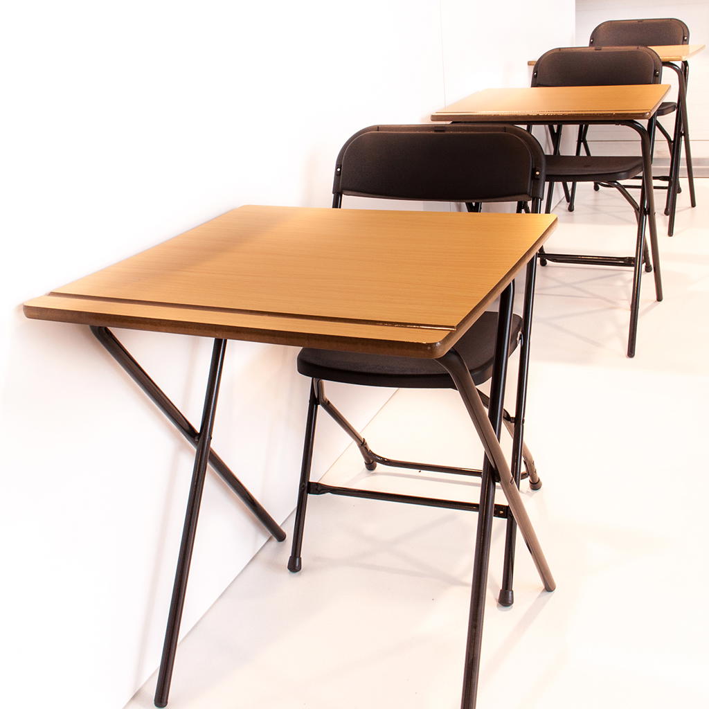 10 folding chairs - black
