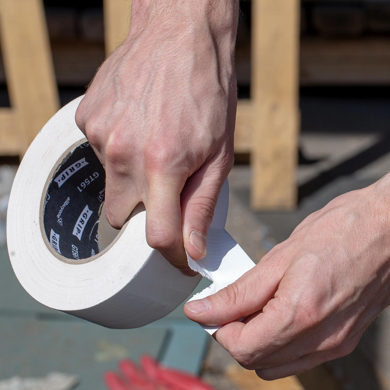 Adhesive cloth tape GT 561 - 50 m - white