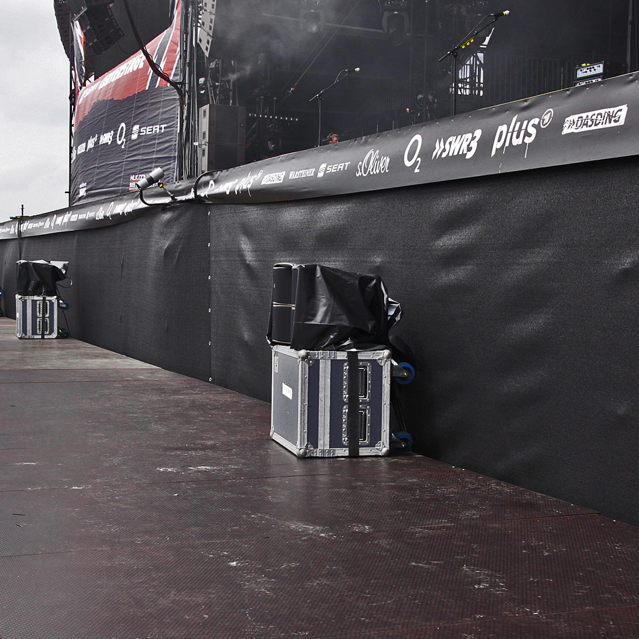 mesh 100 - by the metre - white