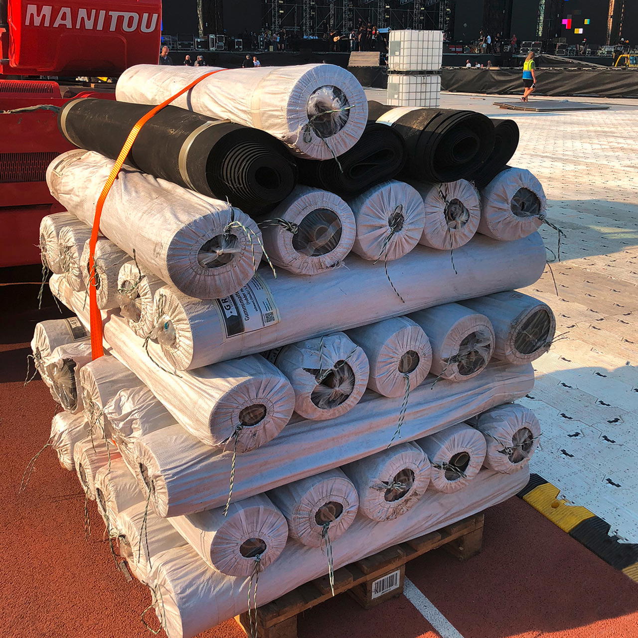 rubber mat with fabric insert