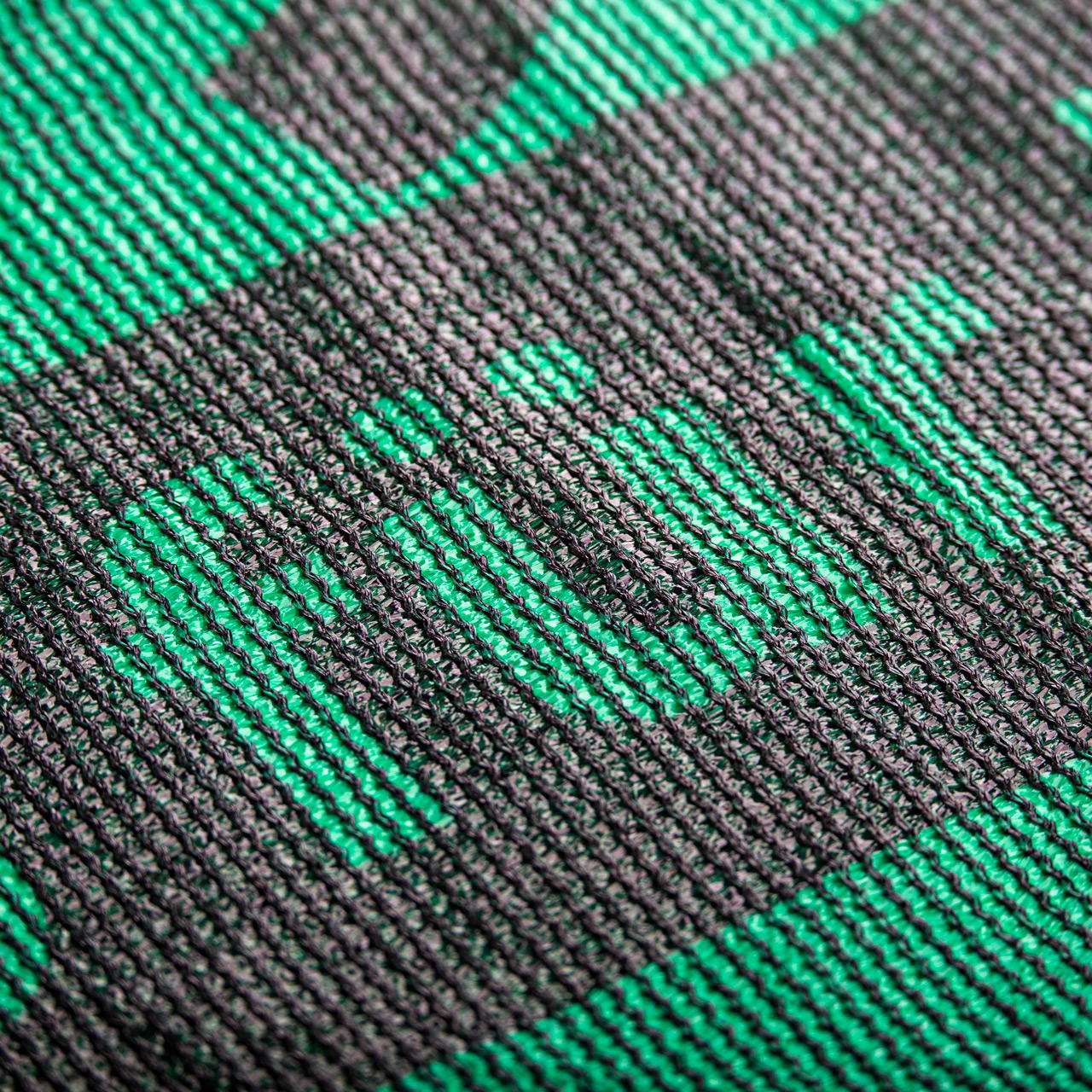 Printing tennis banners measuring 18 x 2 metres