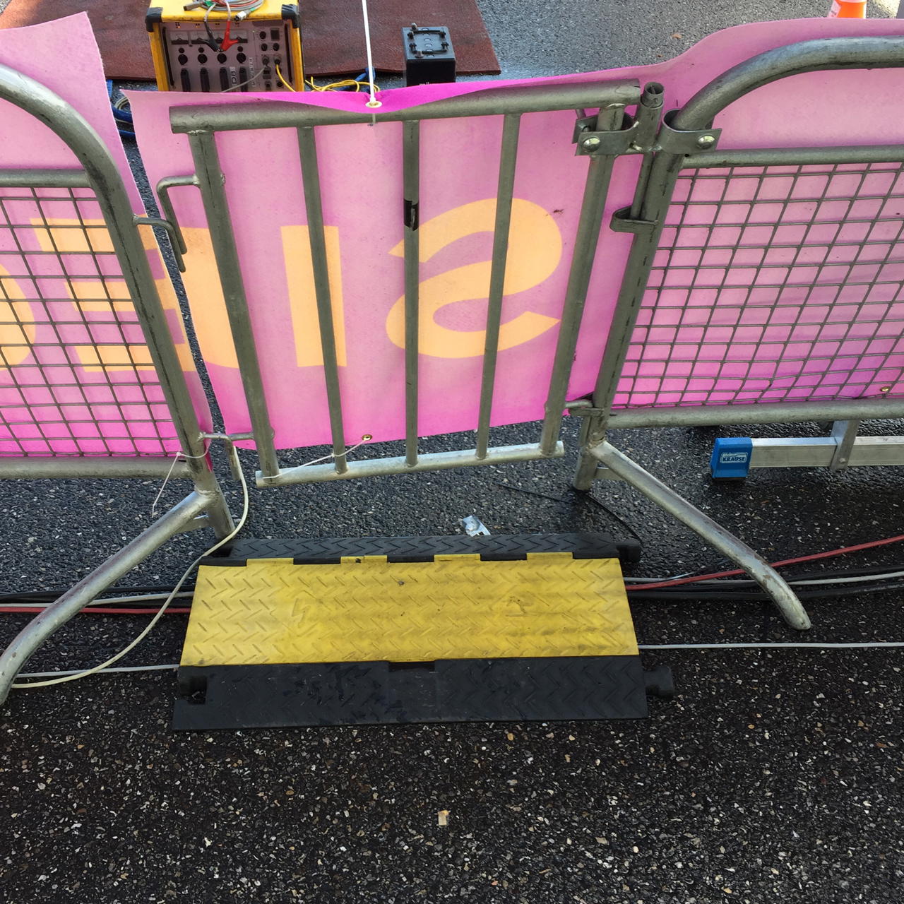 Yellow Jacket Kabelbrücke