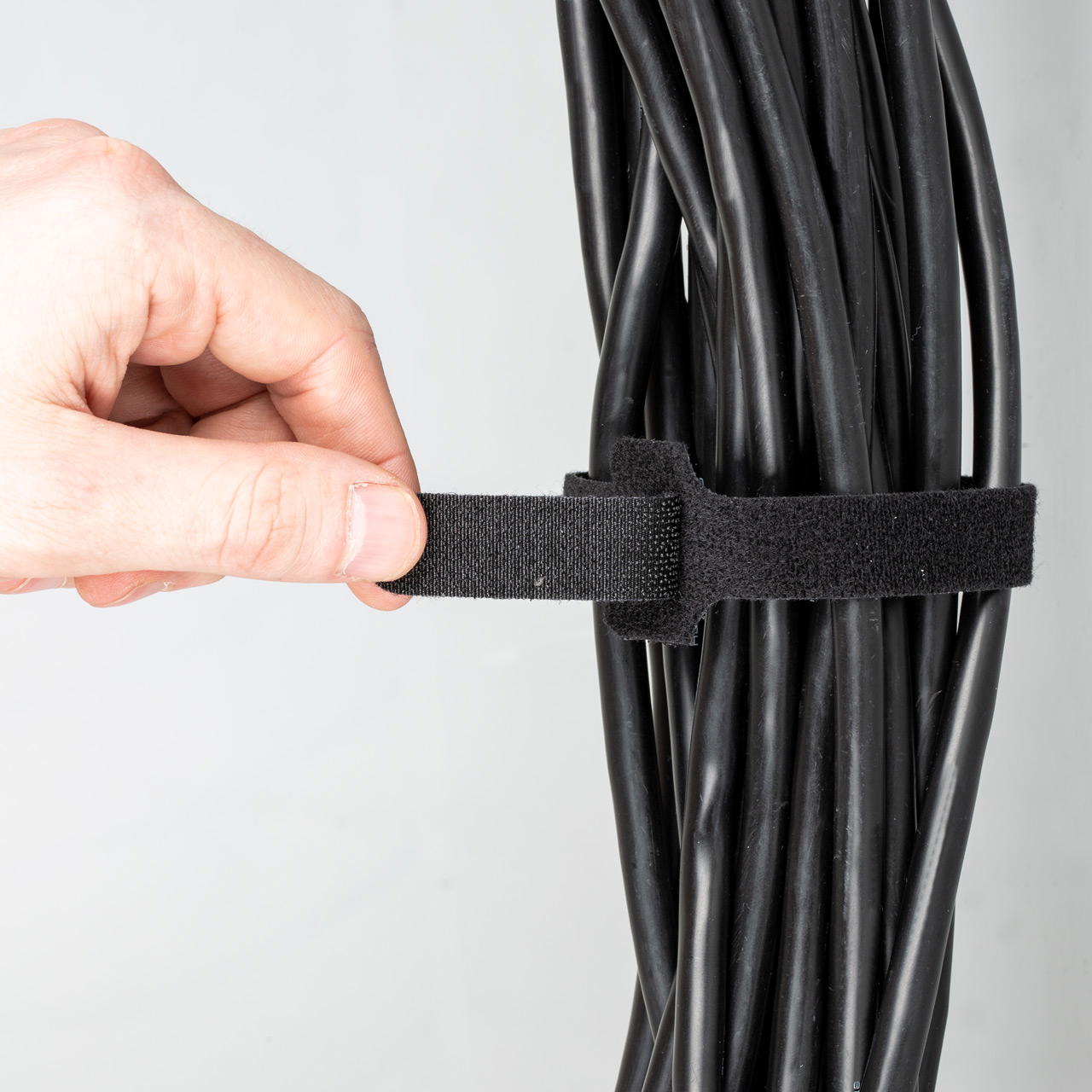 Black cable velcro – 100 sets - 17.0 mm x 310 mm