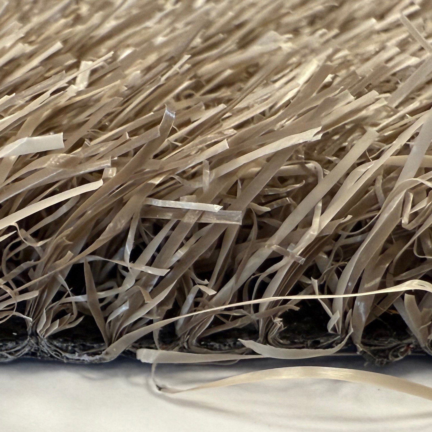 Kunstrasen Rolle 2 x 25 m - 2 m - beige