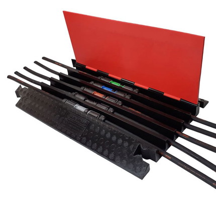 Cable Ramp Red Line 5-Channel detail view red insertion cap (Article No. 2011066)