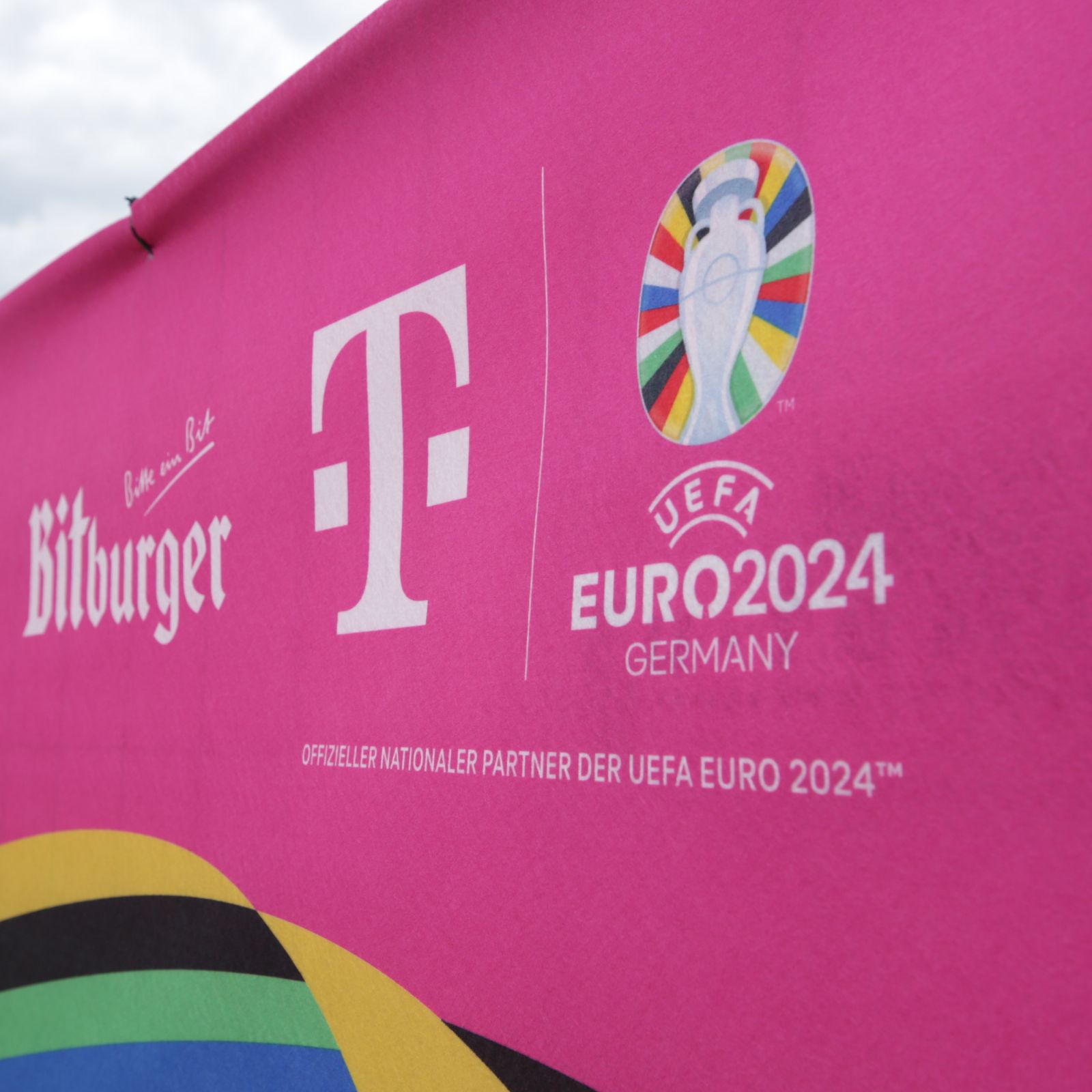 endless nonwovens - 4-coloured - 180 cm - 600 cm