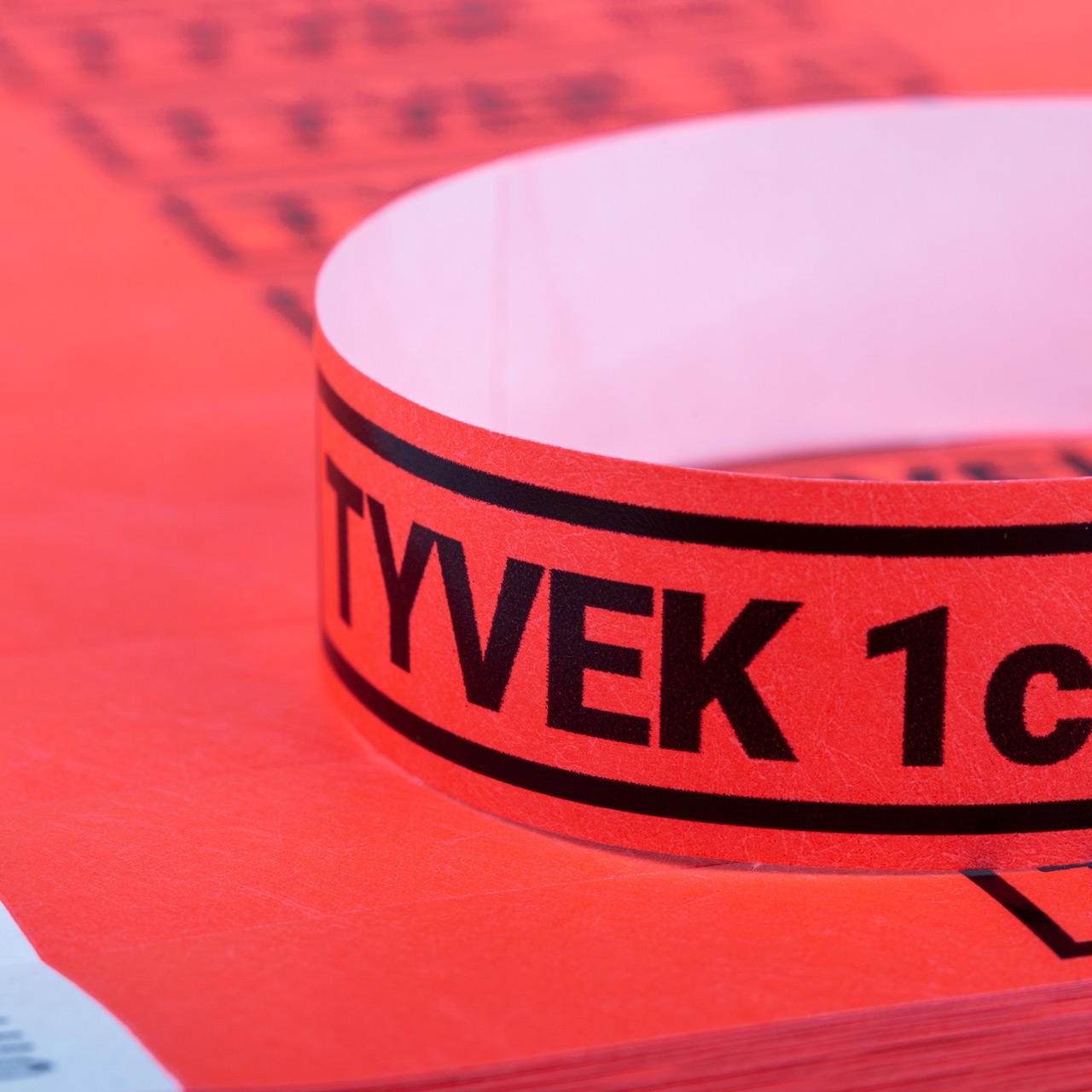 Printed single-colour 19 mm tyvek wristbands - sunfire red