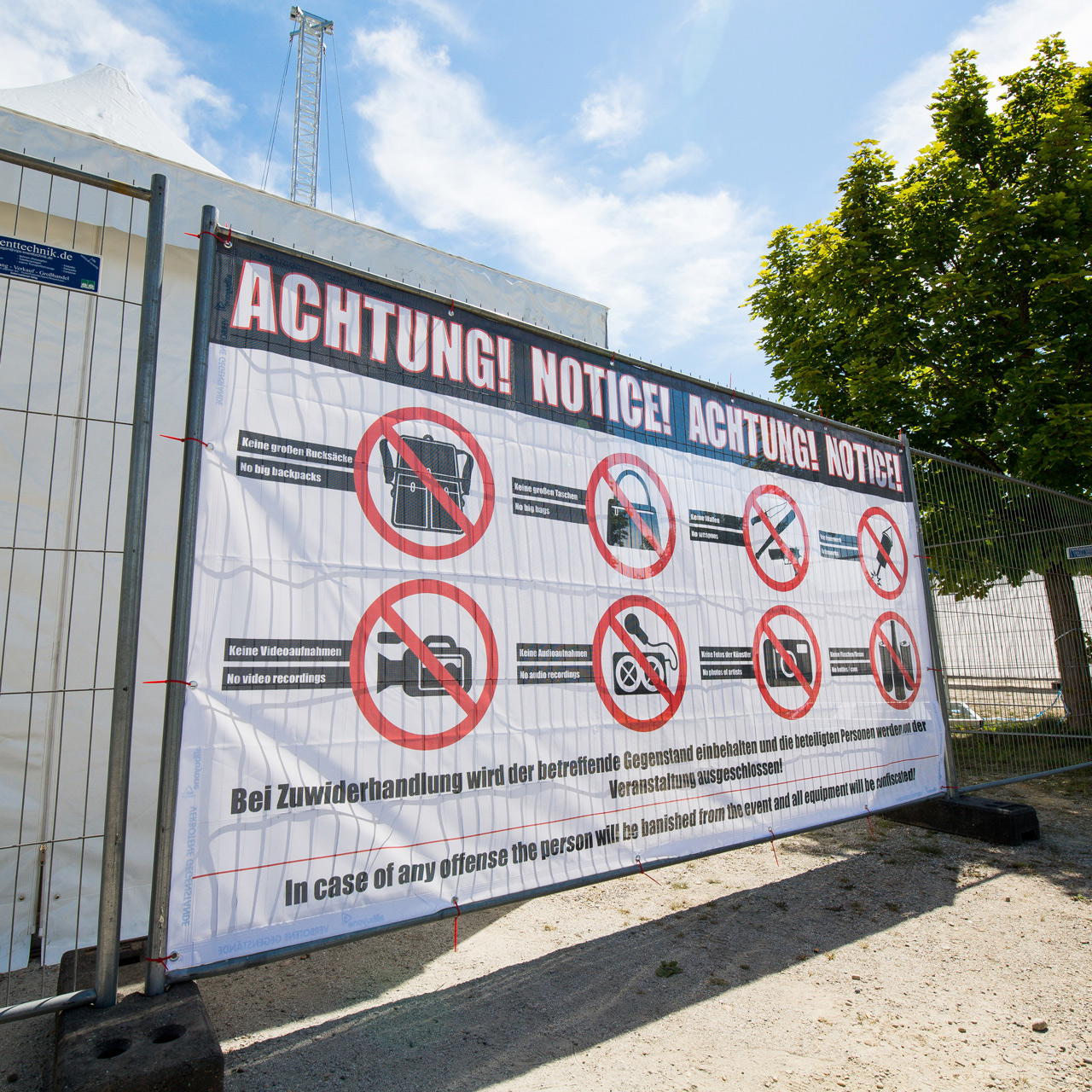 Bauzaunbanner "Verbotene Gegenstände"