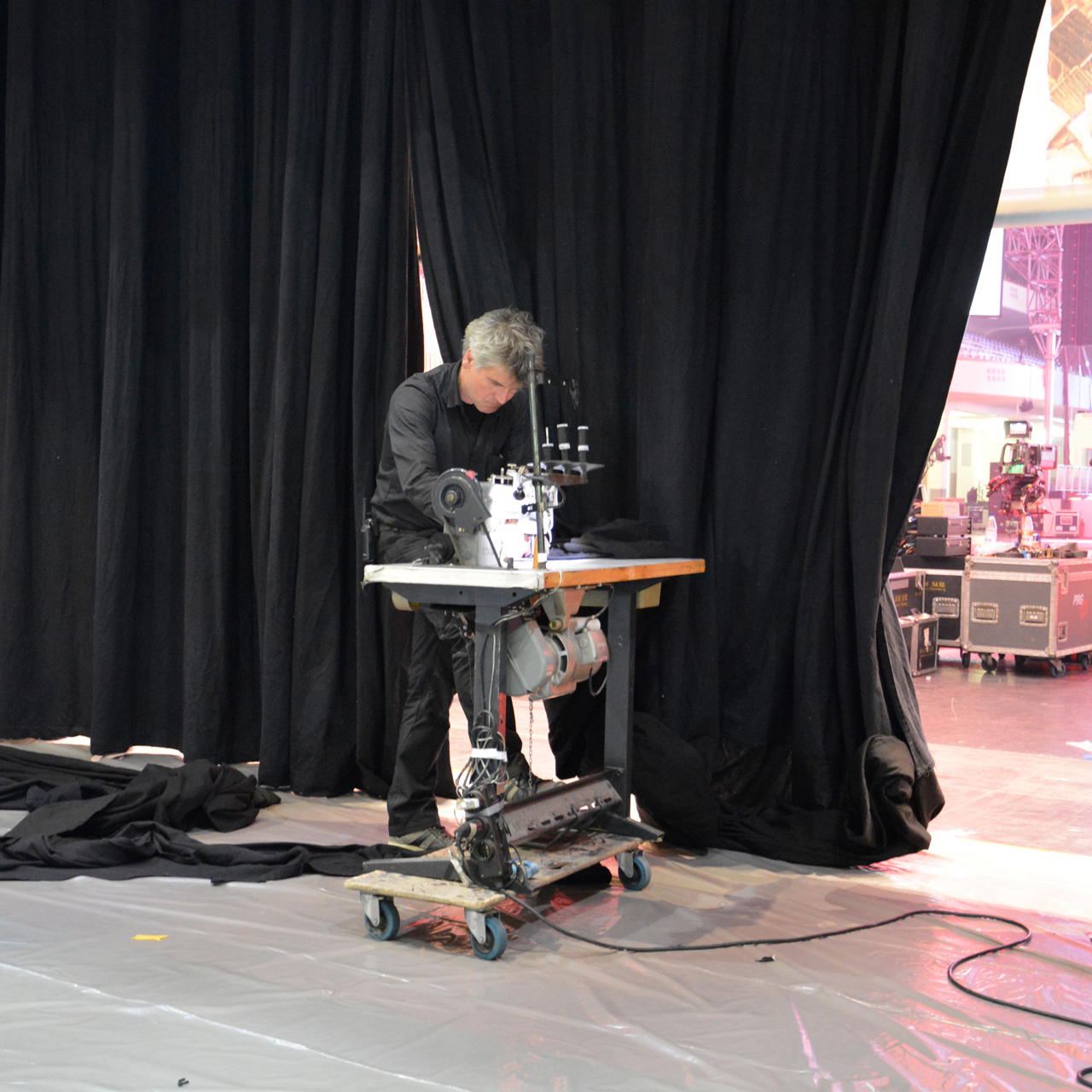 Stage Molton B1 - roll 30 running metres - black