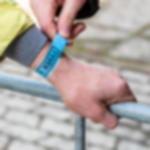 Papier Eintrittsbänder bedruckt - neonblau Tyvek Bänder bedruckt (1-farbig) - 19 mm, neonblau - neonblau