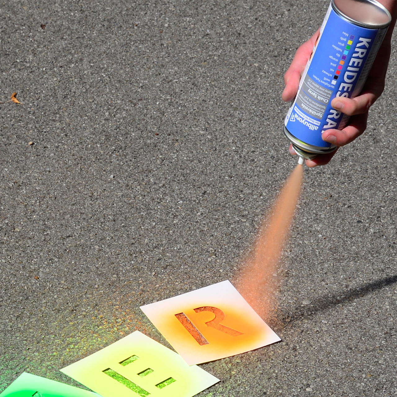 chalk spray - yellow