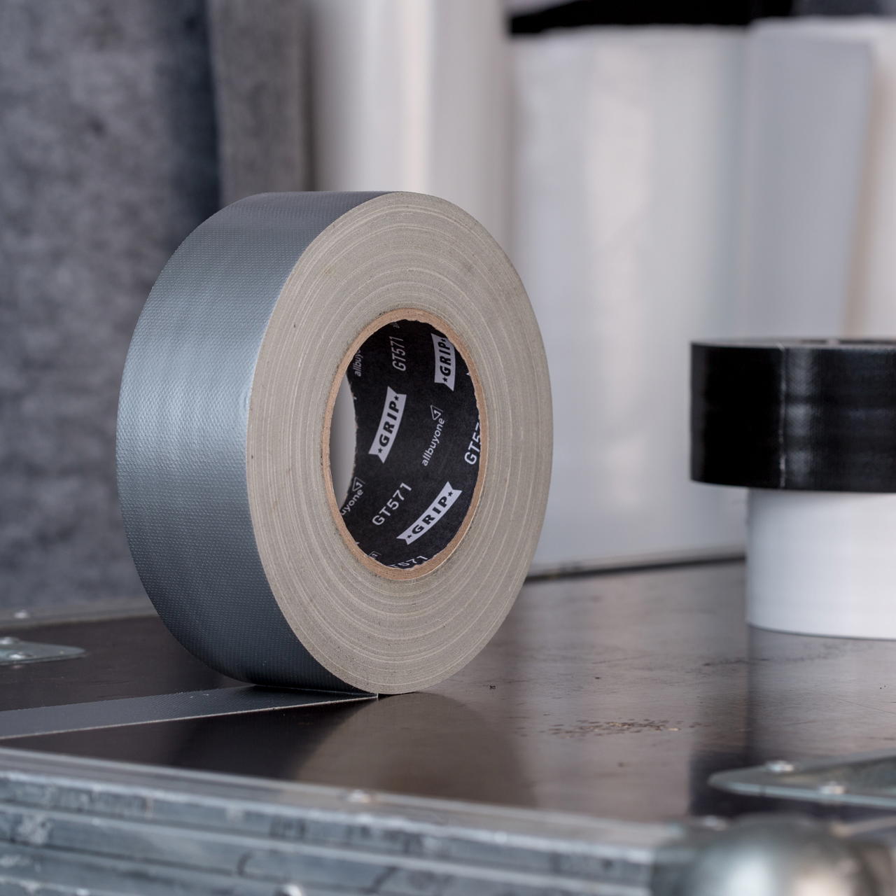 Adhesive cloth tape GT 571 - silver