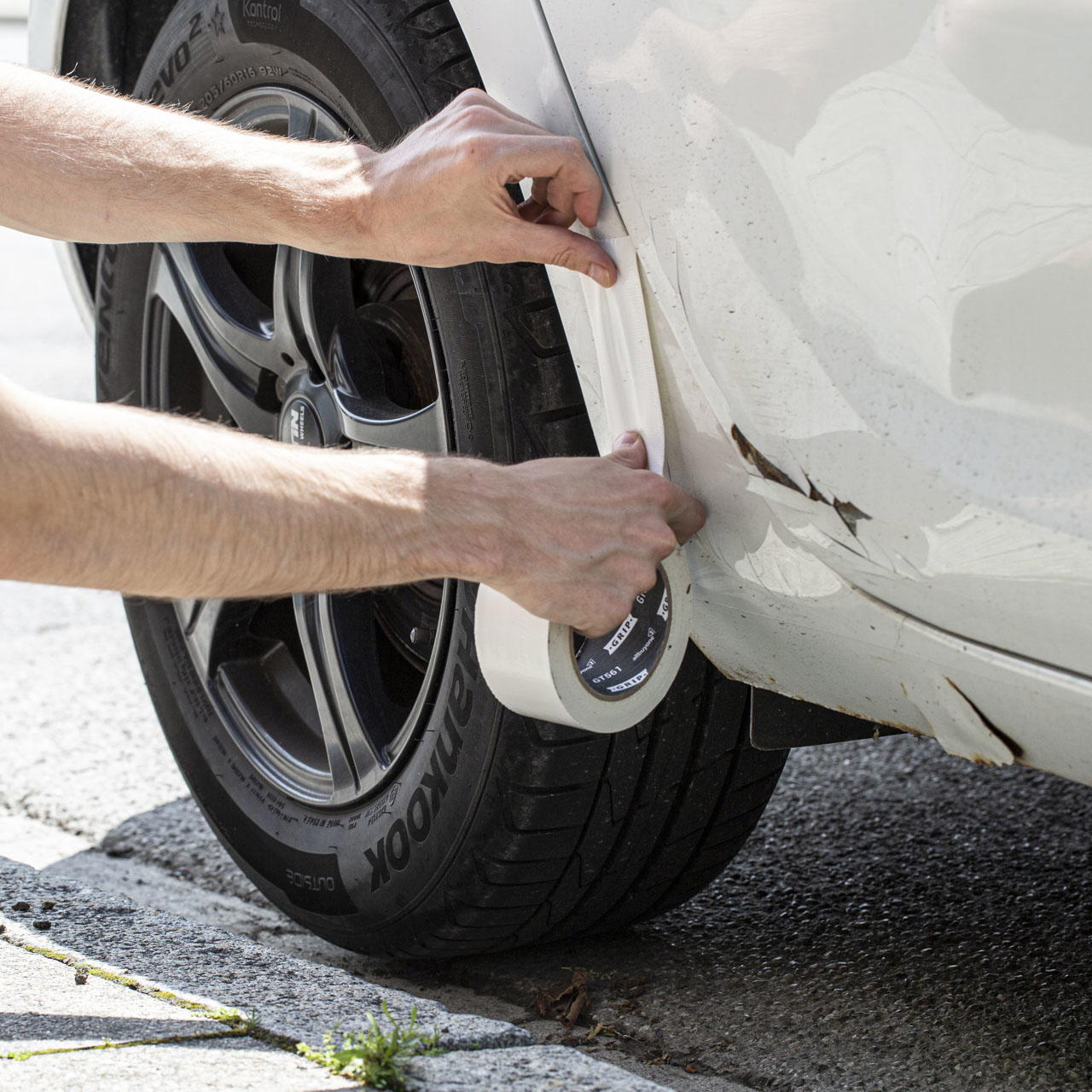 Adhesive cloth tape GT 561 - 25 m - white