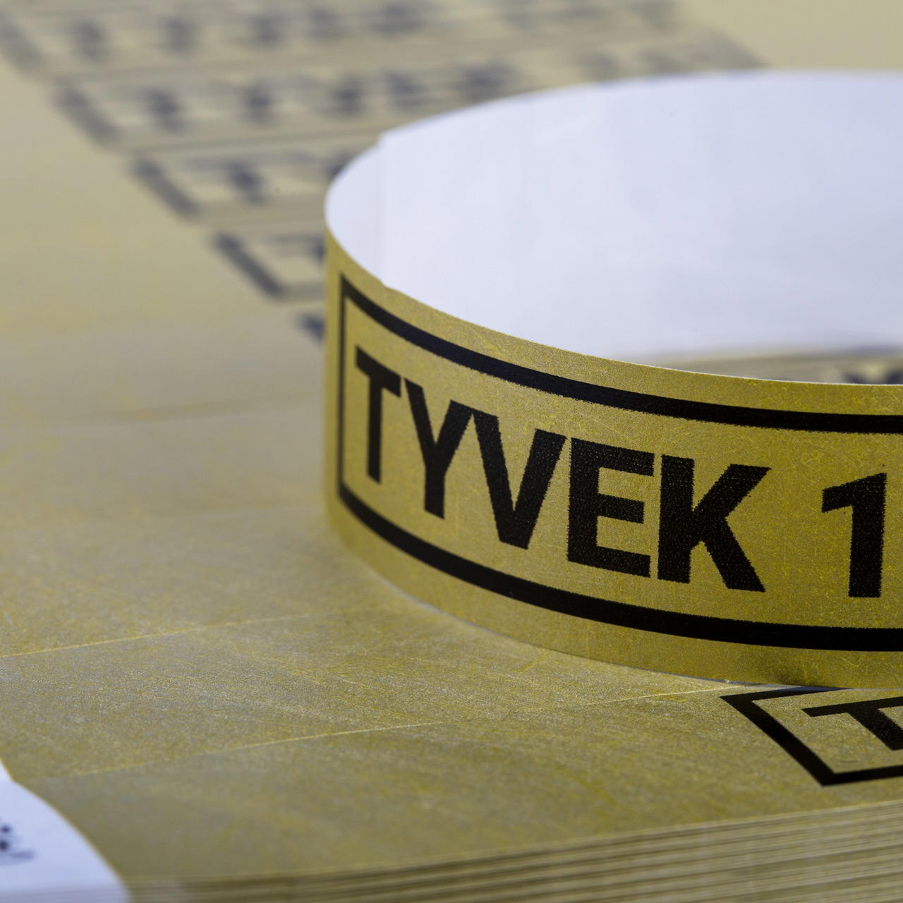 Printed single-colour 19 mm tyvek wristbands - gold