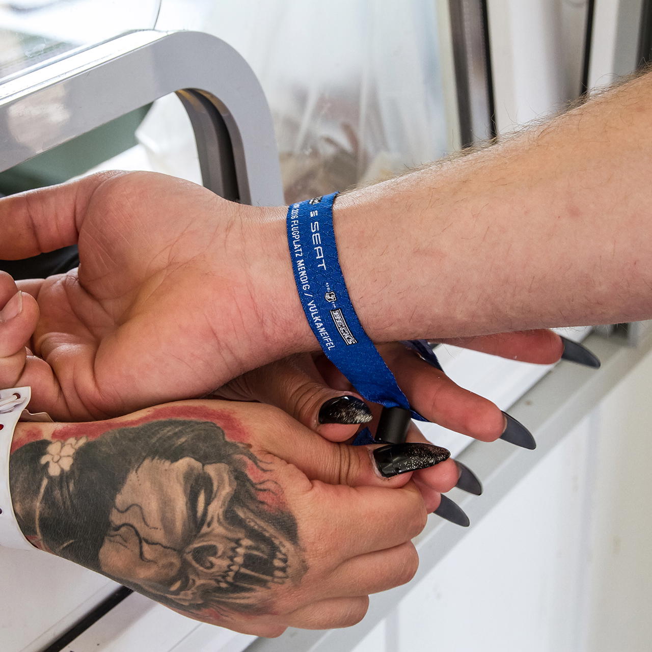 Stoff Eintrittsbänder gewebt - 1-seitig - Plastik-Verschluss (selbstverschließend)