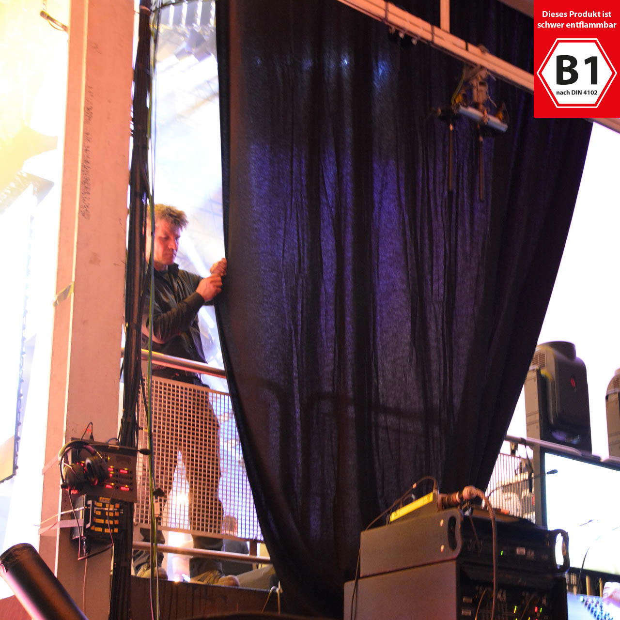 Decorative molton B1 – sold by the metre - black