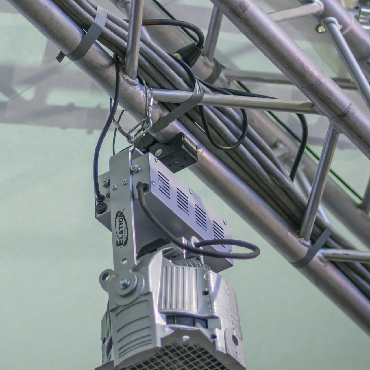 Isoband AT 7 - white