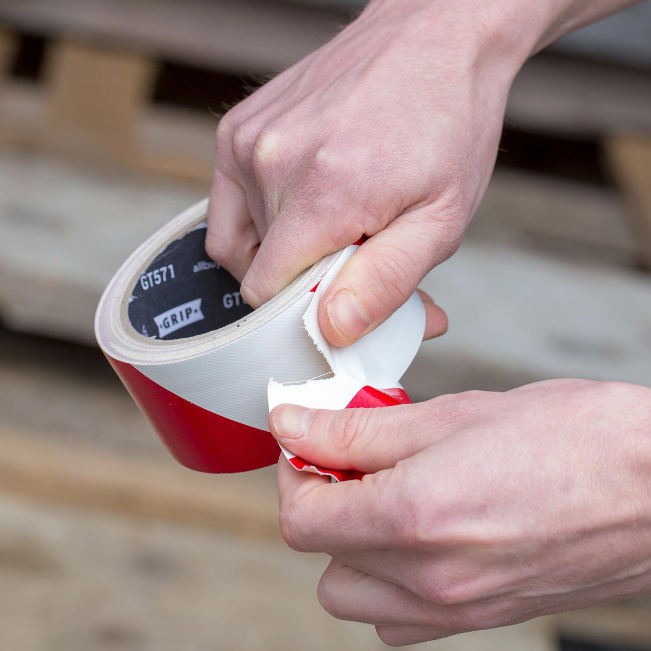 Warnband rot weiß GT 571– 25 m - rot-weiß