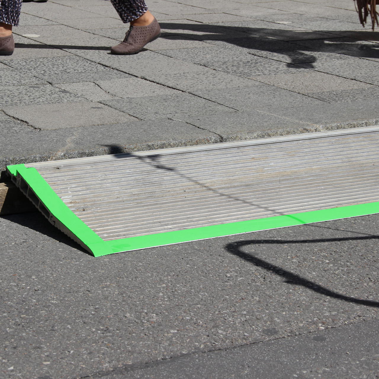 Adhesive cloth tape NEON GT 571 - neon green