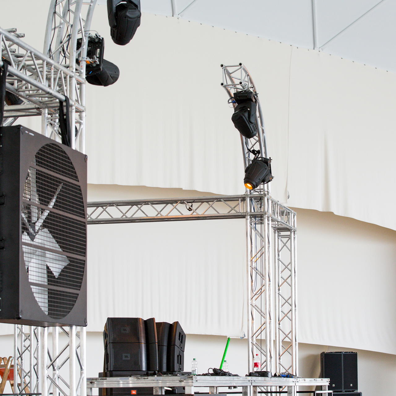 Stage molton B1 - roll 60 running metres - white