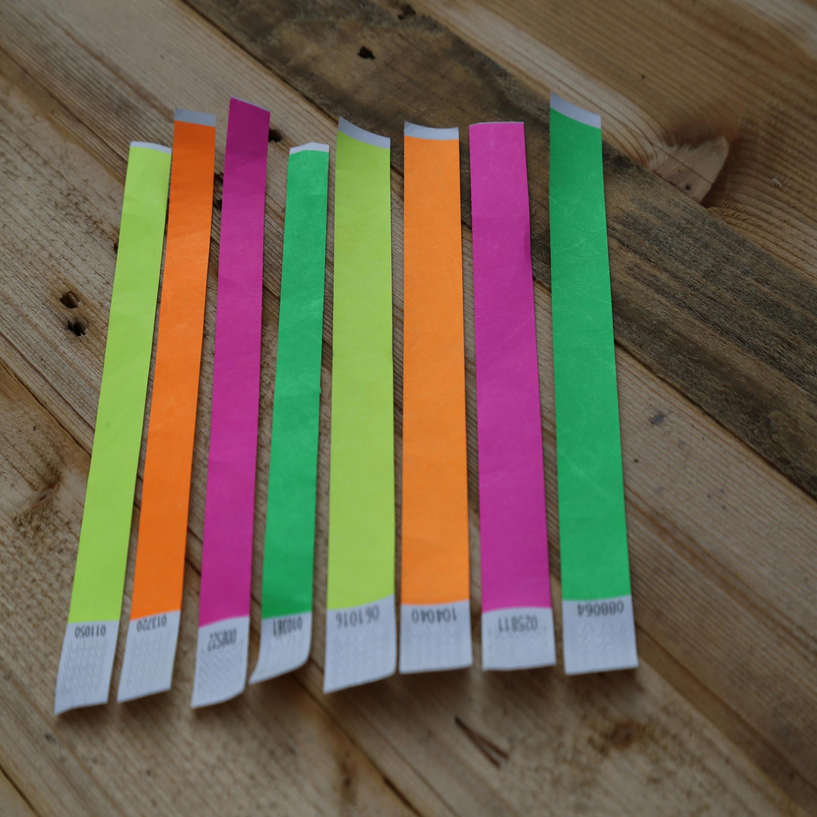 Tyvek wristbands, unprinted - neon yellow