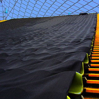 Gaze-Tribuenenverkleidung