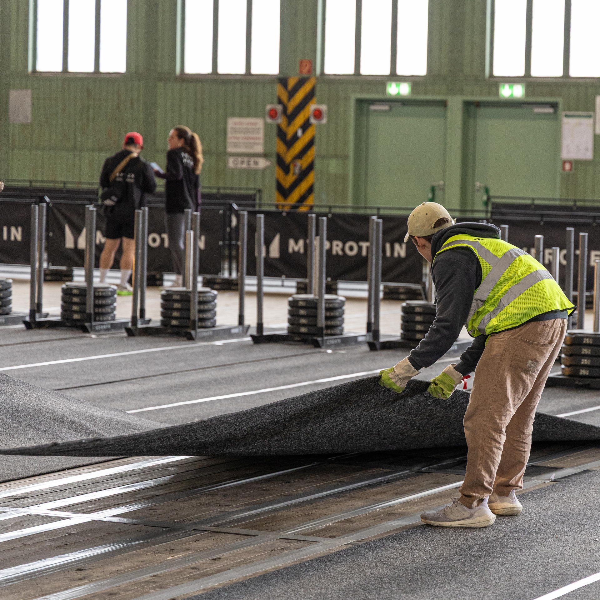 Doppelseitiges Klebeband breit  - 100 mm x 50 m