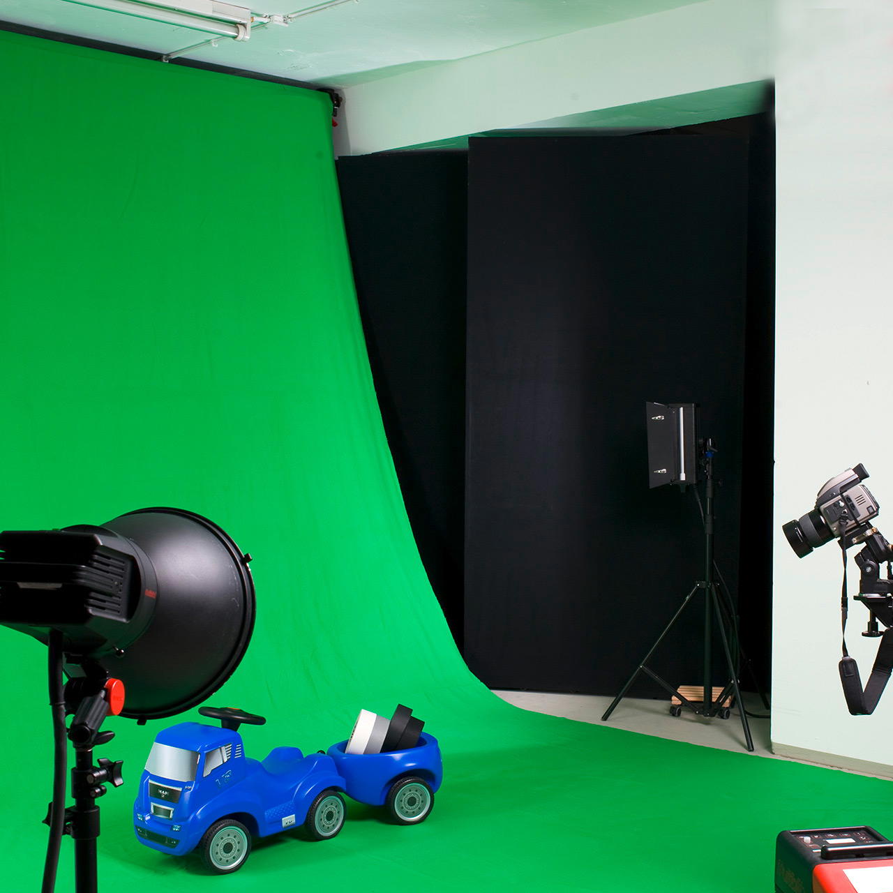 Stage Molton B1 - roll 30 running metres - Greenscreen