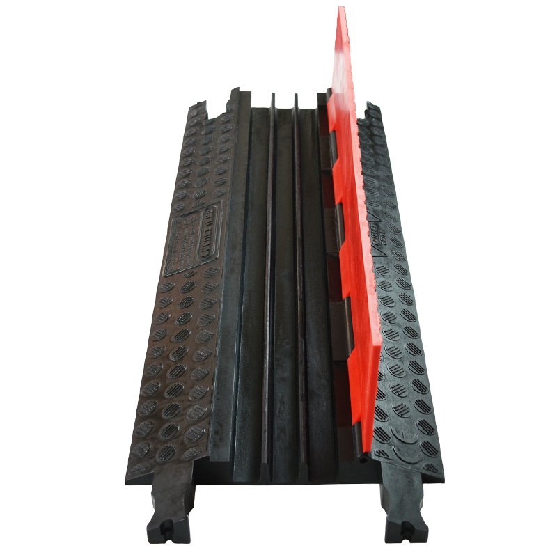 Cable Ramp Red Line 3-Channel 22° angled with red insert (Article No. 2011075)