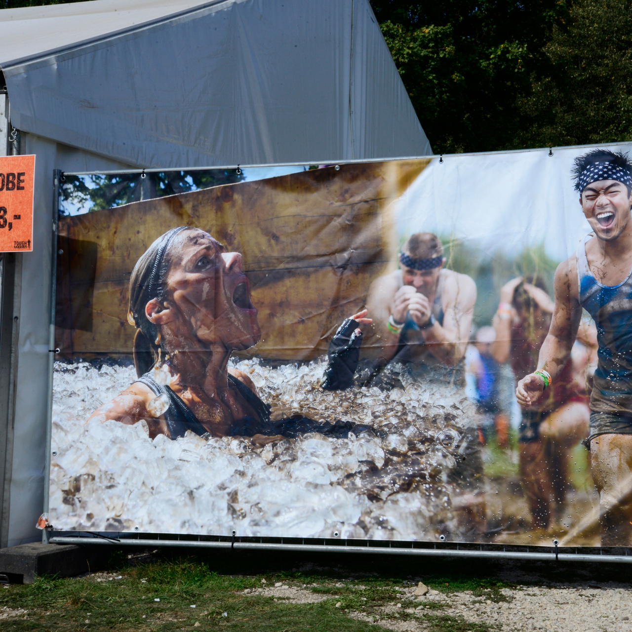 Bauzaun Banner bedruckt | Bauzaunplane Budget