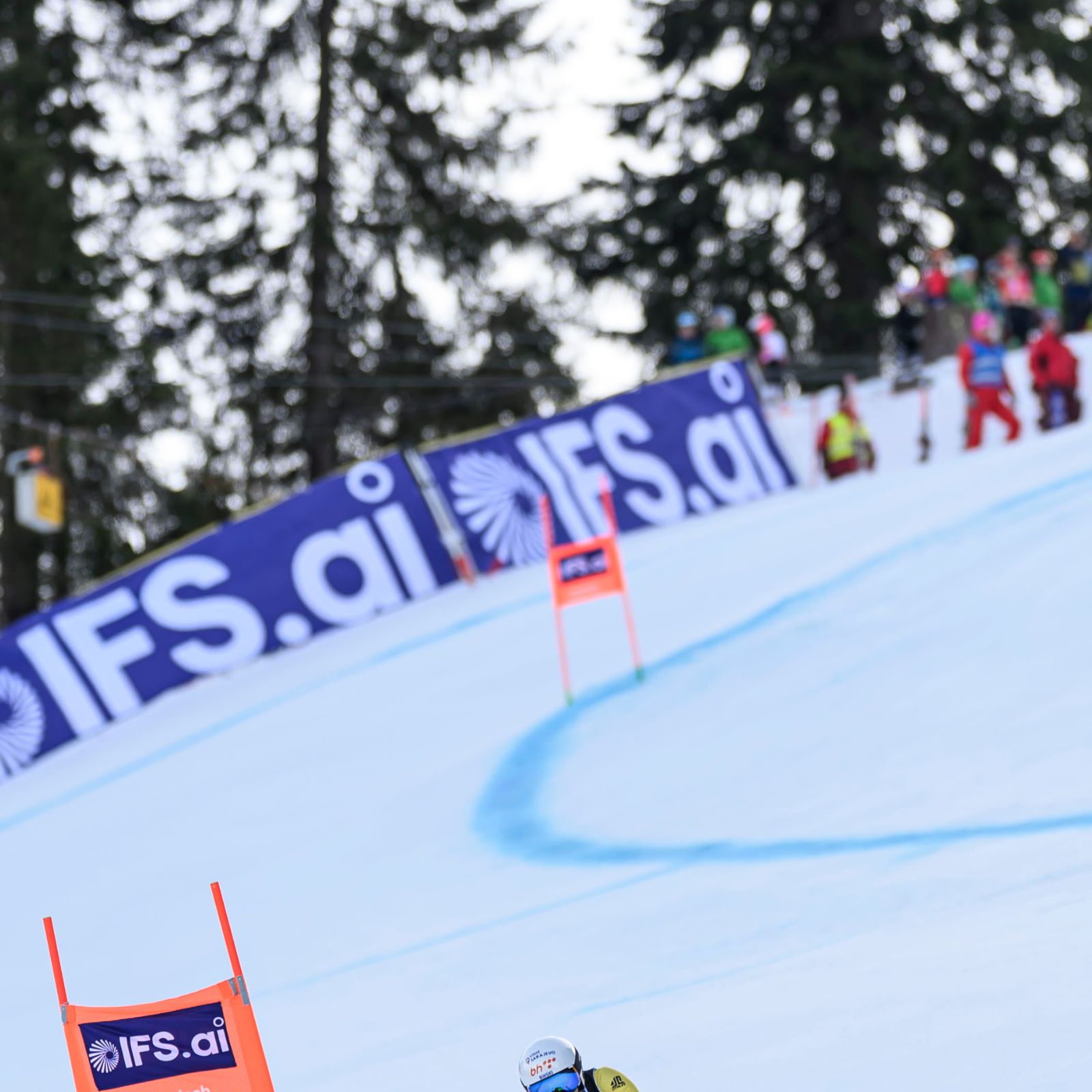 chalk spray - light blue