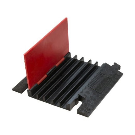 CableGuard Red Line 5-Channel Adapter, black rubber Cable Ramp Adapter Red Line 5 to Red Floor 5 transition piece product photo (Article No. 2011047)
