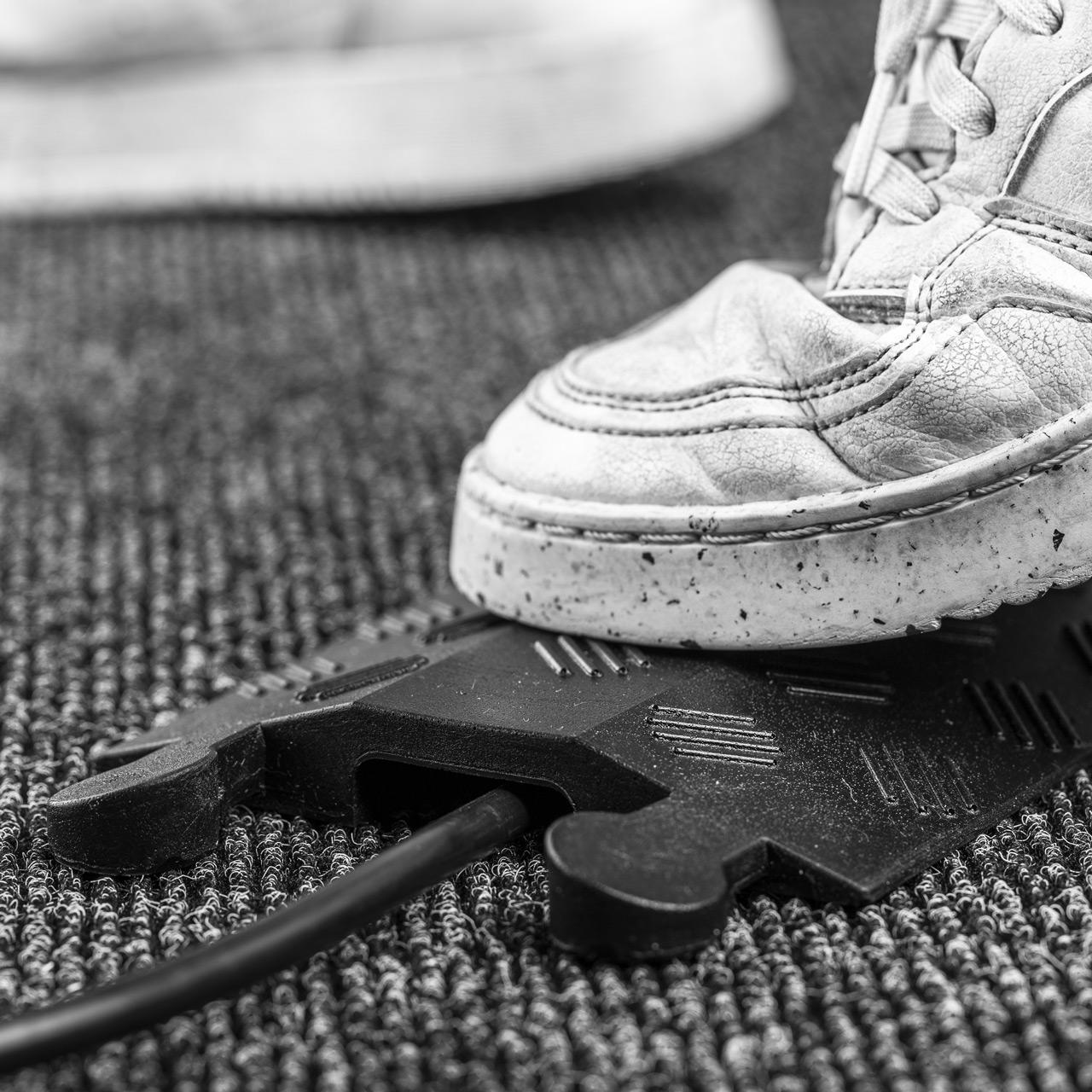 Kabelbrücke Büro – Cableguard Cablecover - schwarz