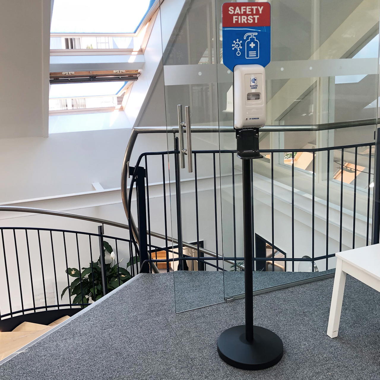 Desinfektionsmittelständer Sensor GRIP